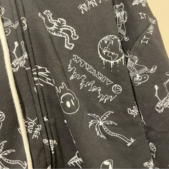 Forever 21 Airwalk Retro Print Black & White Cropped Hoodie Skater jacket Small - Picture 8 of 9